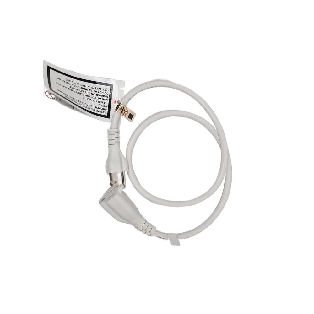 Amazon Basics Extension Cord, 3 Ft, 3 Prong Outlet  Indoor 13 Amps‎ 125V, White